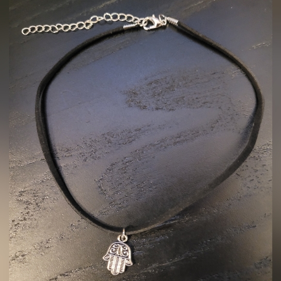 2 for $16! Hamza Hand Choker Necklace - Picture 2 of 3